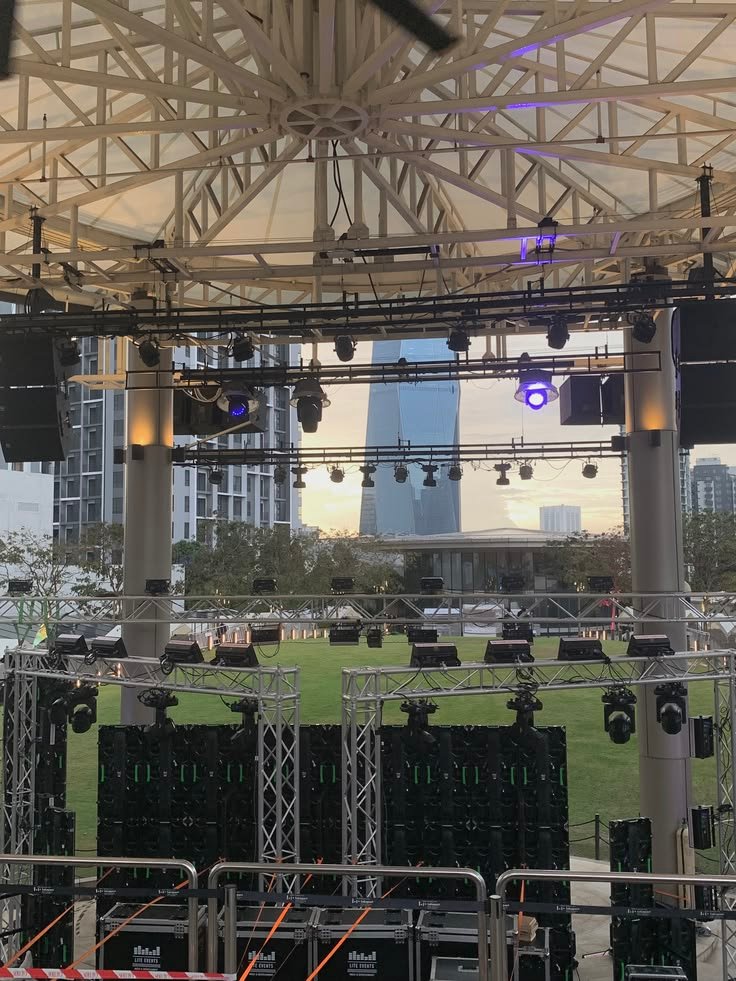Common Stage Lighting Installation Mistakes